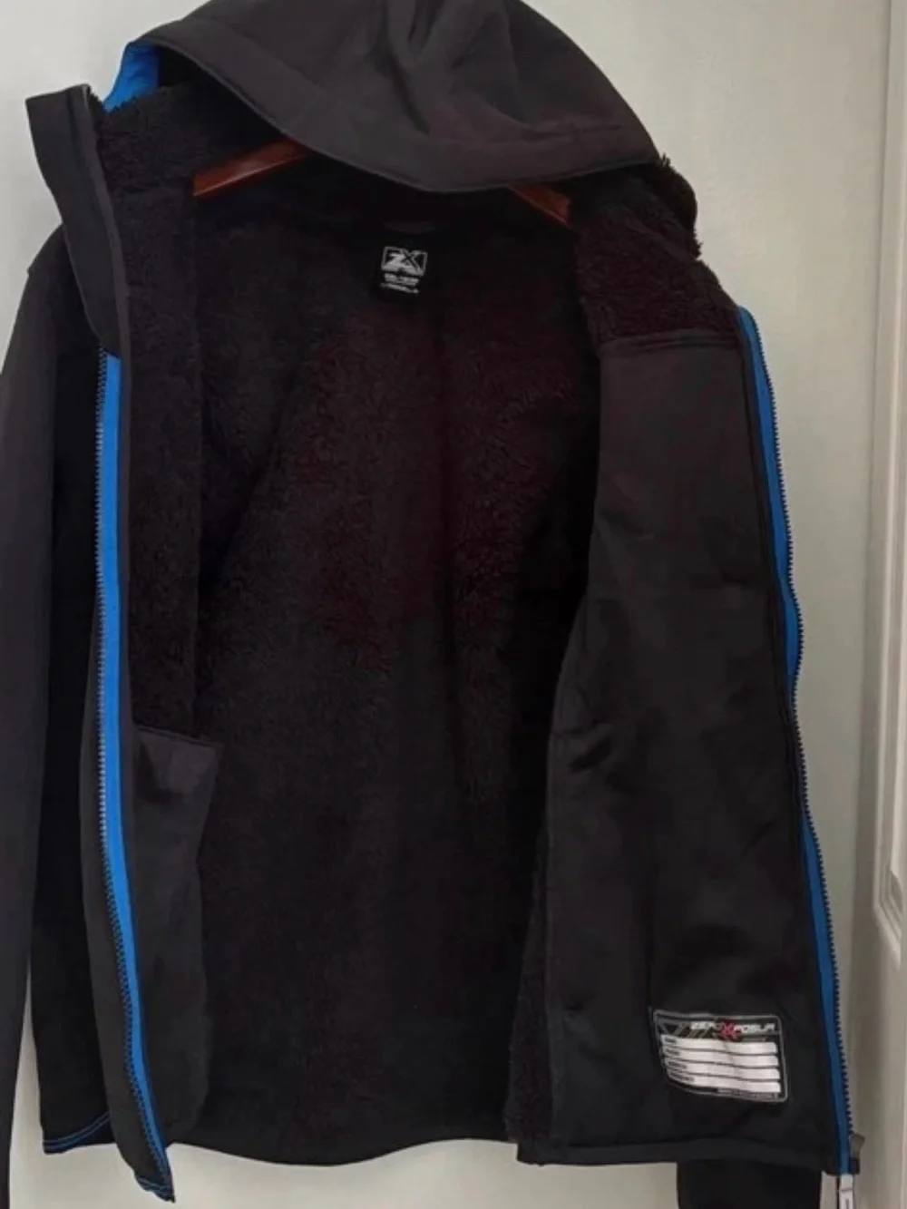 ZeroXposur black softshell